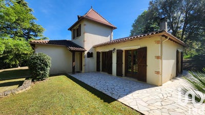 /international/fr/couze-et-saint-front-aquitaine-310100431238/