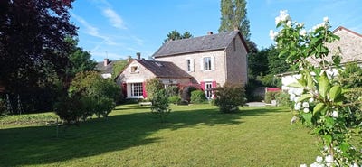 /international/fr/saint-sulpice-les-feuilles-limousin-310106826423/