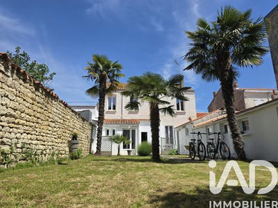 /international/fr/rochefort-franche-comte-310108261968/