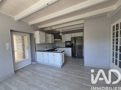 /international/fr/airvault-charente-310108318886/