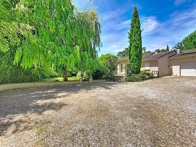 /international/fr/francarville-midi-pyrenees-310108405595/