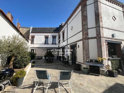/international/fr/houdan-picardie-310098877879/