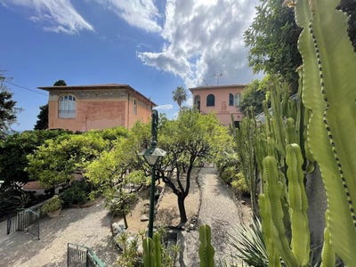 /international/fr/menton-hh-15589200-menton-provence-alpes-cote-d-azur-310100955936/