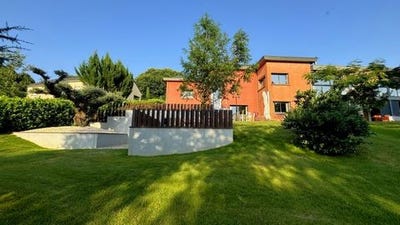 /international/fr/rieupeyroux-midi-pyrenees-310105914828/