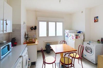 /international/fr/montceau-les-mines-burgundy-310098766086/