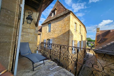 /international/fr/sarlat-la-caneda-aquitaine-310097962847/