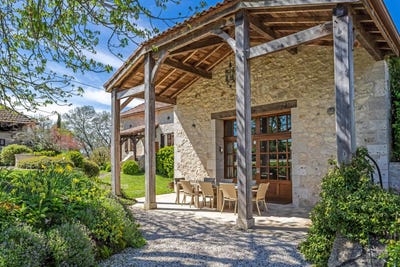 /international/fr/lauzerte-midi-pyrenees-310104289706/
