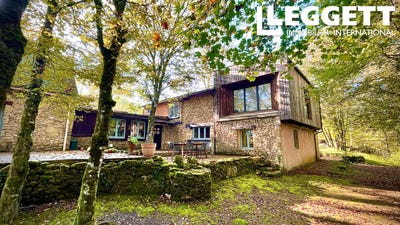 /international/fr/saint-leon-sur-vezere-aquitaine-310107470575/