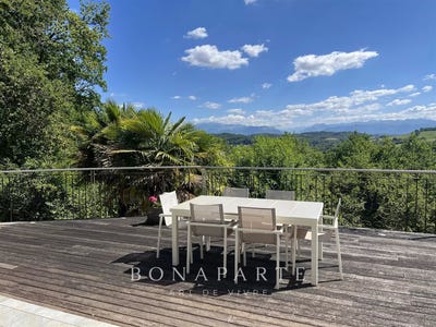 /international/fr/jurancon-aquitaine-310119359301/