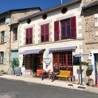 /international/fr/chateauneuf-la-foret-limousin-310108418012/