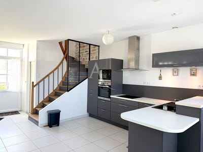 /international/fr/avrille-pays-de-la-loire-310104475333/