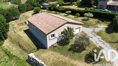 /international/fr/prades-auvergne-310108307788/