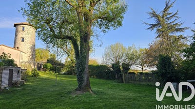 /international/fr/divatte-sur-loire-pays-de-la-loire-310103083874/