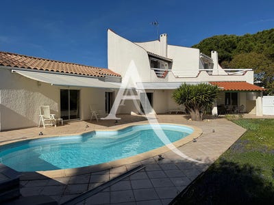 /international/fr/la-grande-motte-centre-val-de-loire-310107422009/