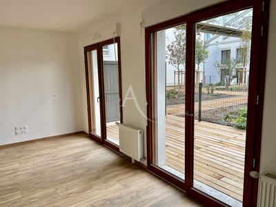 /international/fr/clermont-ferrand-auvergne-310104473715/