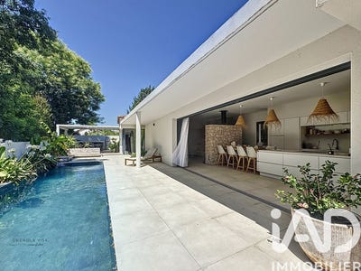 /international/fr/poussan-languedoc-roussillon-310106607562/