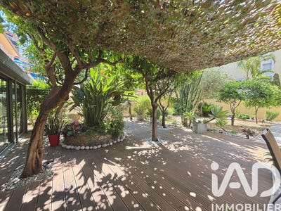 /international/fr/hyeres-provence-alpes-cote-d-azur-310108563671/