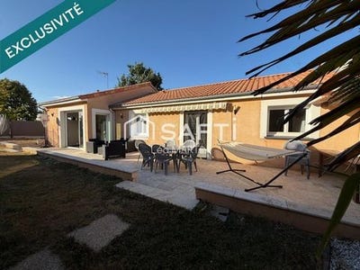 /international/fr/beaupreau-en-mauges-pays-de-la-loire-310110074111/