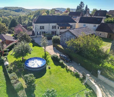 /international/fr/gourdon-midi-pyrenees-310103404944/