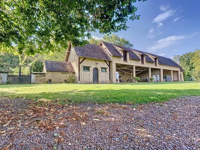 /international/fr/anet-centre-val-de-loire-310098923793/
