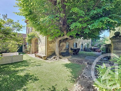 /international/fr/uzes-aquitaine-310099889757/