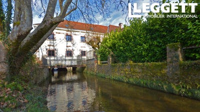 /international/fr/saint-medard-d-excideuil-aquitaine-310098121765/