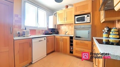 /international/fr/saint-raphael-provence-alpes-cote-d-azur-310101083744/