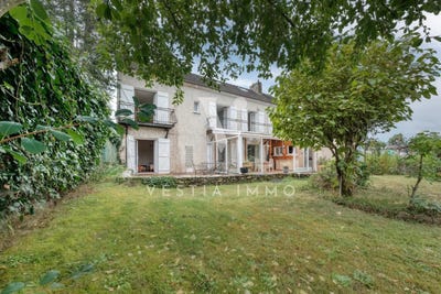 /international/fr/saint-arnoult-en-yvelines-ile-de-france-310098949663/