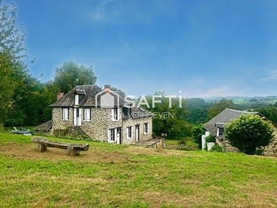 /international/fr/uzerche-limousin-310099184175/