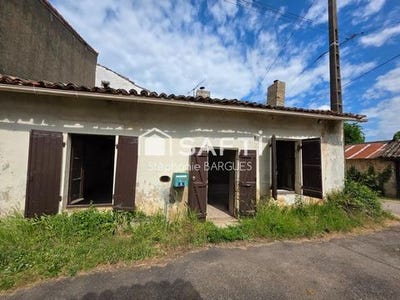 /international/fr/lusignan-charente-310107916964/