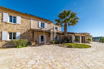 /international/fr/connaux-languedoc-roussillon-310107070583/