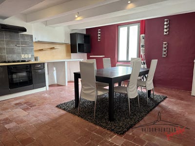 /international/fr/le-barroux-provence-alpes-cote-d-azur-310099502440/