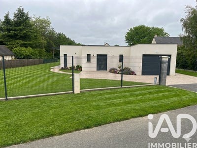 /international/fr/savigne-sur-lathan-centre-val-de-loire-310108863041/