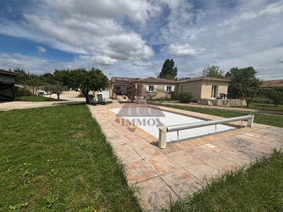/international/fr/saint-jean-de-maruejols-et-avejan-languedoc-roussillon-310102894635/