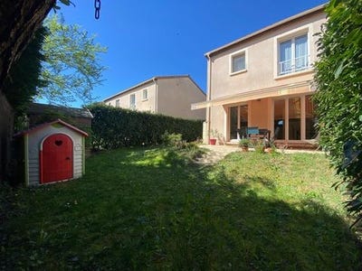 /international/fr/villefranche-sur-saone-rhone-310107190246/
