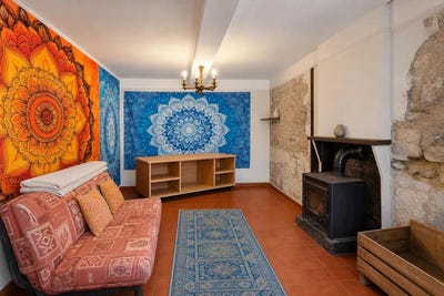 /international/fr/saint-saulge-burgundy-310108892662/