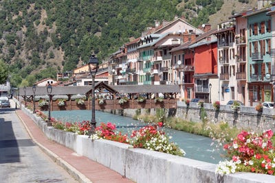 /international/fr/moutiers-rhone-310108763513/