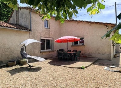 /international/fr/nanteuil-en-vallee-charente-310108481910/