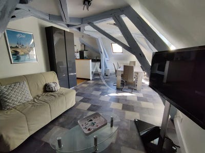 /international/fr/blois-centre-val-de-loire-310108400073/