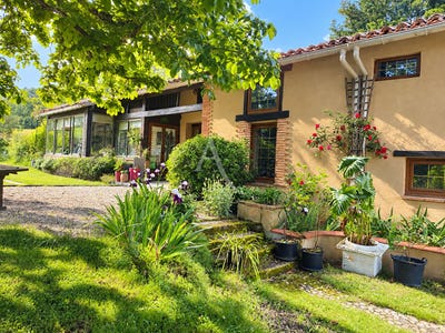 /international/fr/lafrancaise-midi-pyrenees-310119996609/