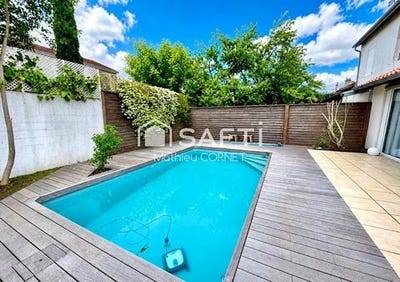 /international/fr/bordeaux-aquitaine-310108404823/