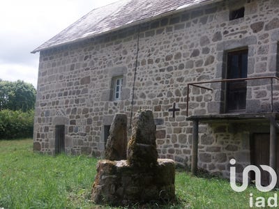 /international/fr/montel-de-gelat-auvergne-310101106640/