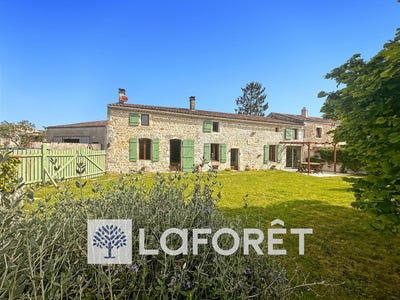 /international/fr/cozes-charente-310107598376/