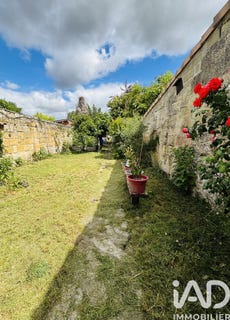 /international/fr/castillon-la-bataille-aquitaine-310108832427/