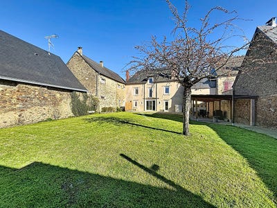 /international/fr/chateau-gontier-sur-mayenne-pays-de-la-loire-310104889727/