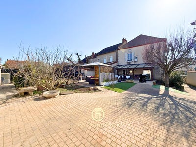 /international/fr/gannat-auvergne-310106235564/
