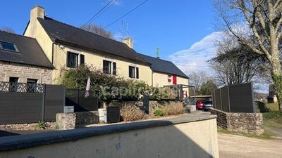/international/fr/quimper-brittany-310099007603/