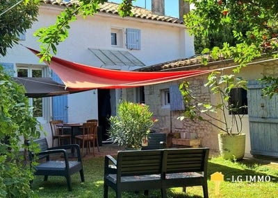 /international/fr/saint-dizant-du-gua-charente-310109313032/