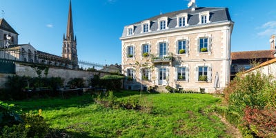 /international/fr/saint-savin-charente-310108953722/