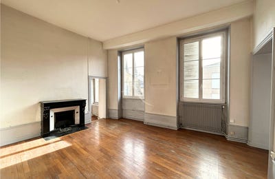 /international/fr/macon-burgundy-310105746109/